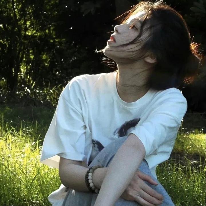 女服务员